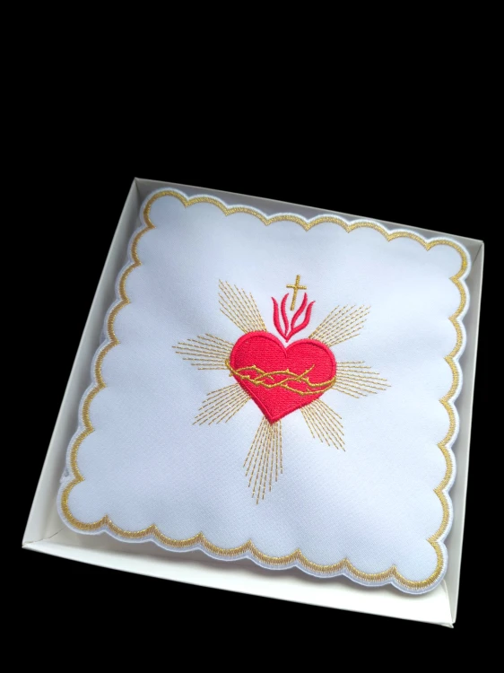 bielizna-kielichowa-haftowana-komplet-liturgiczny-czarne-tlo-real-02.jpg